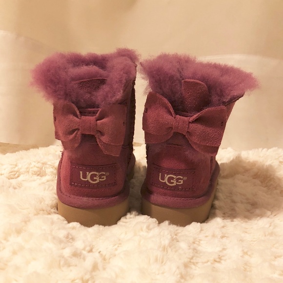 burgundy uggs with bows